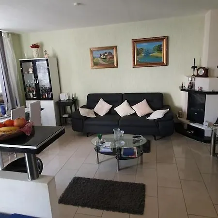 Apartment Espaco Tranquilo Mit Guter Anbindung Zu Duesseldorf Messe